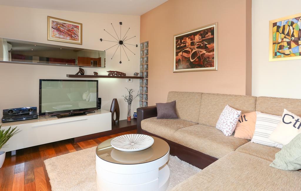Apartments Ena&Toni Kaštela エクステリア 写真